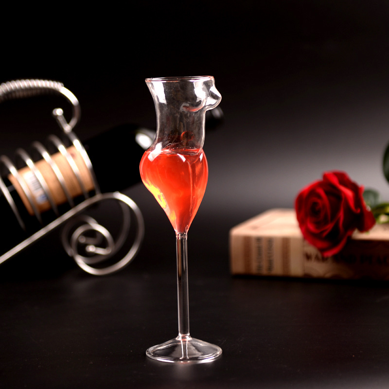 Kreatywny kieliszek koktajlowy – Wine With Beer Cocktail recenzja i cena
