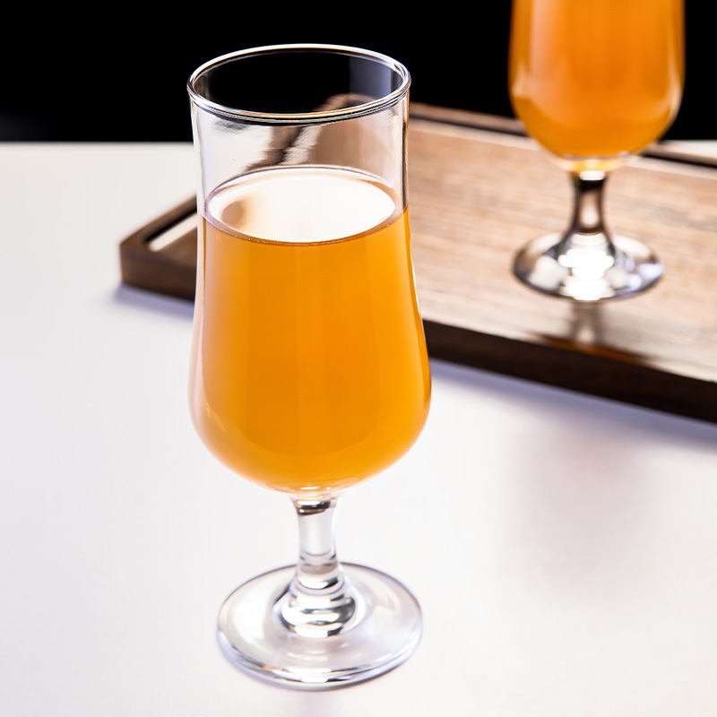 Gruby kieliszek na sok z wysok – Wine Beer Foot recenzja i cena